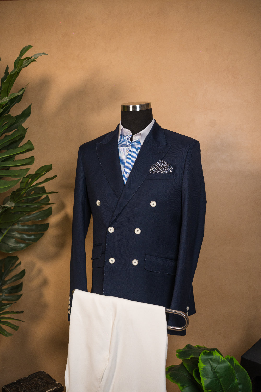 Navy Royale