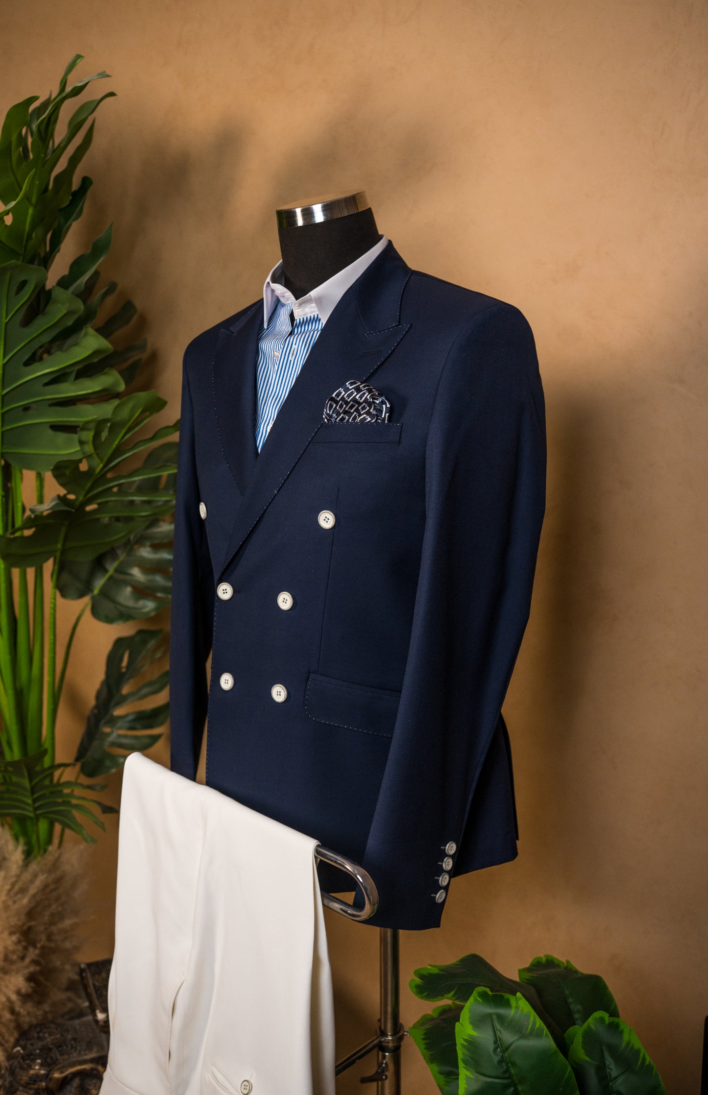 Navy Royale