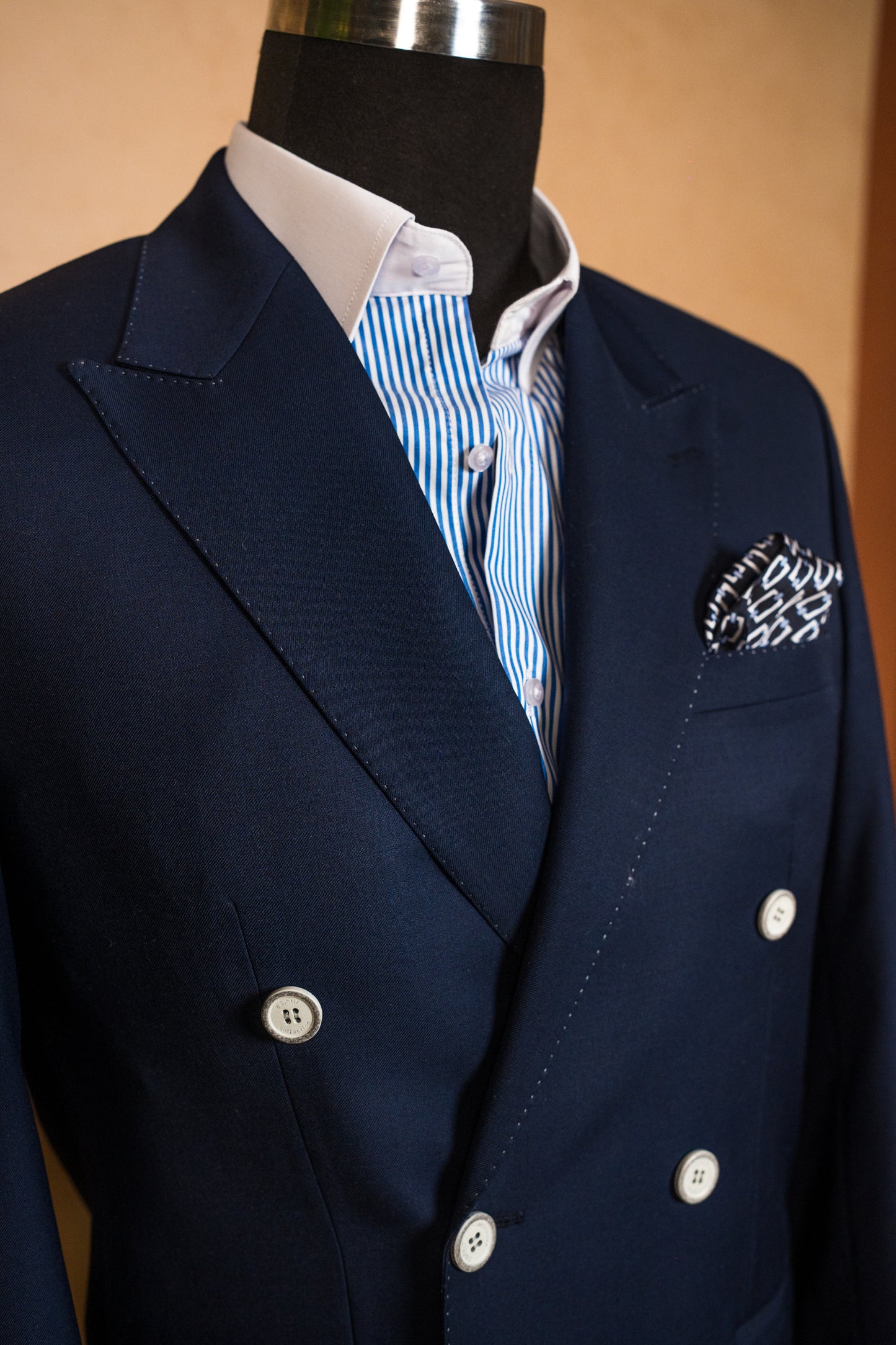 Navy Royale