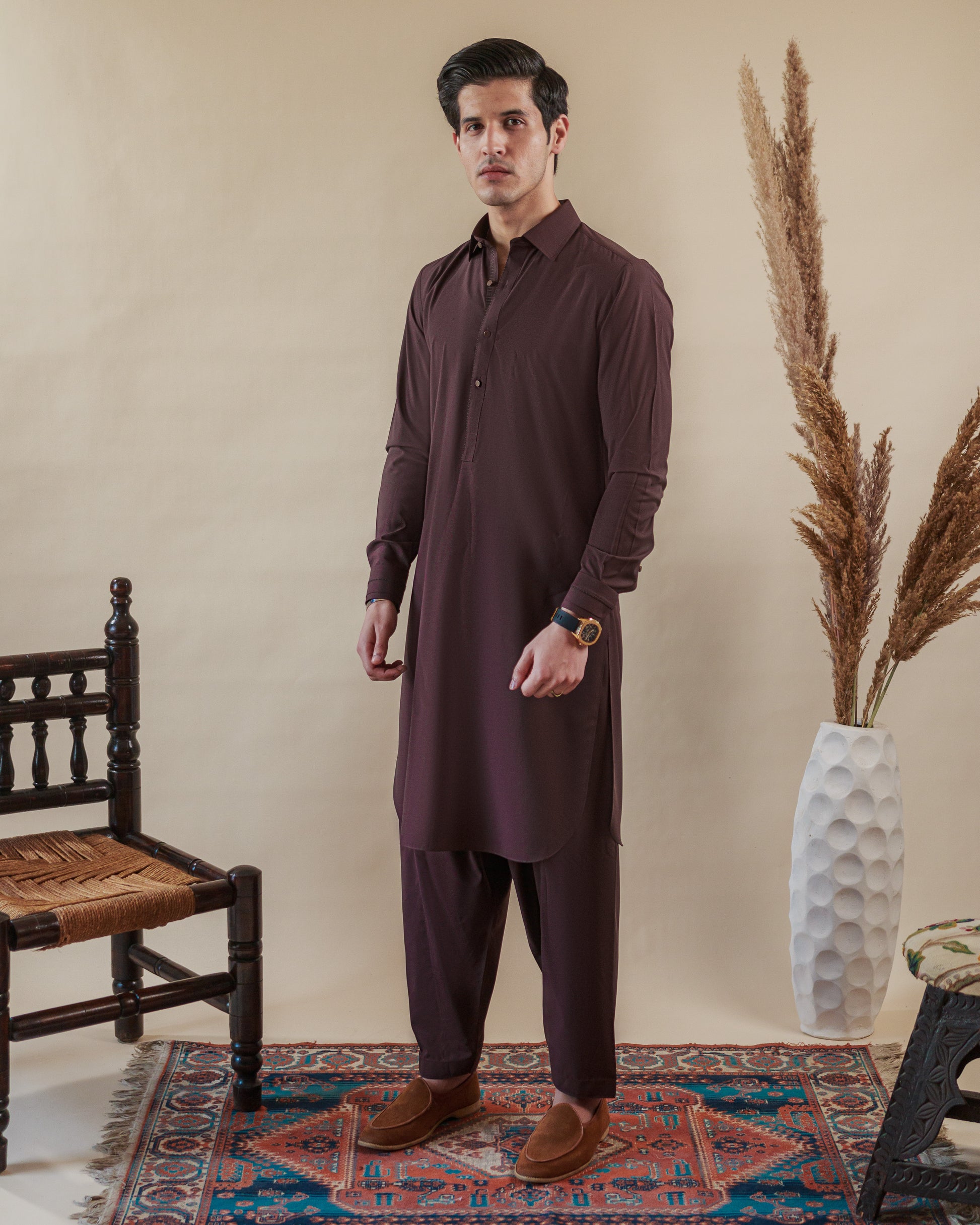 Men’s brown kameez shalwar outfit