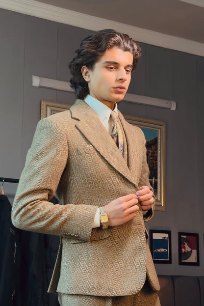 Old Money Brown - Cashmere Herringbone Three-Piece Suit