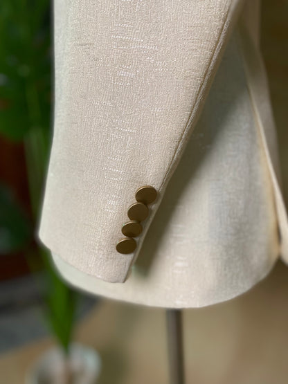 Royal Conquest - Ivory Prince Coat