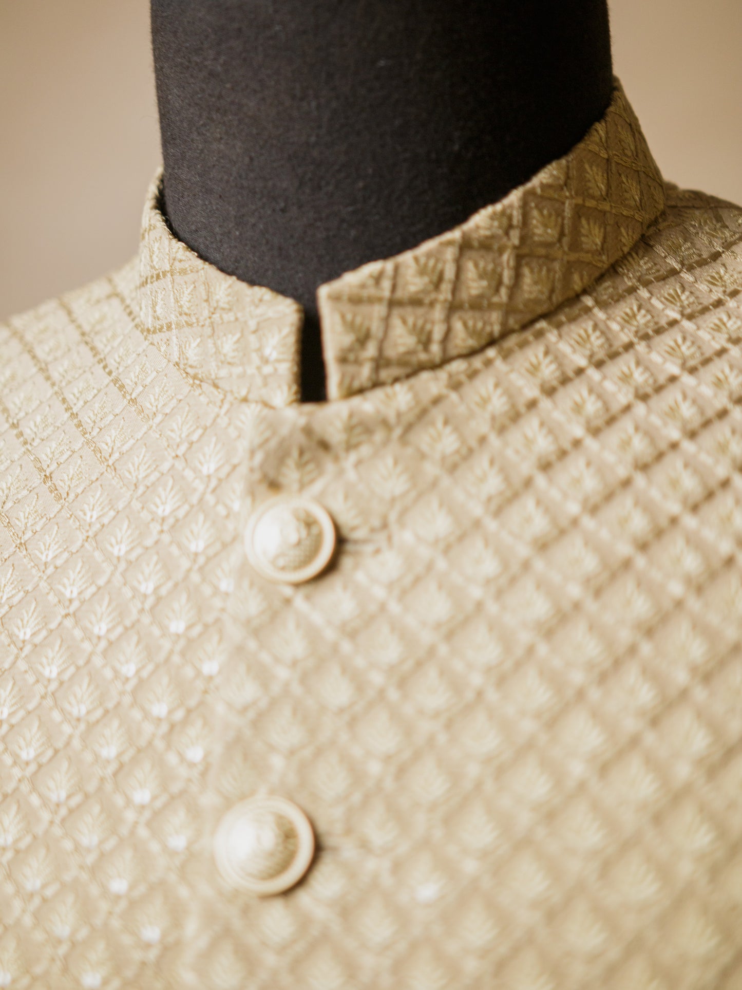 Beige Royale