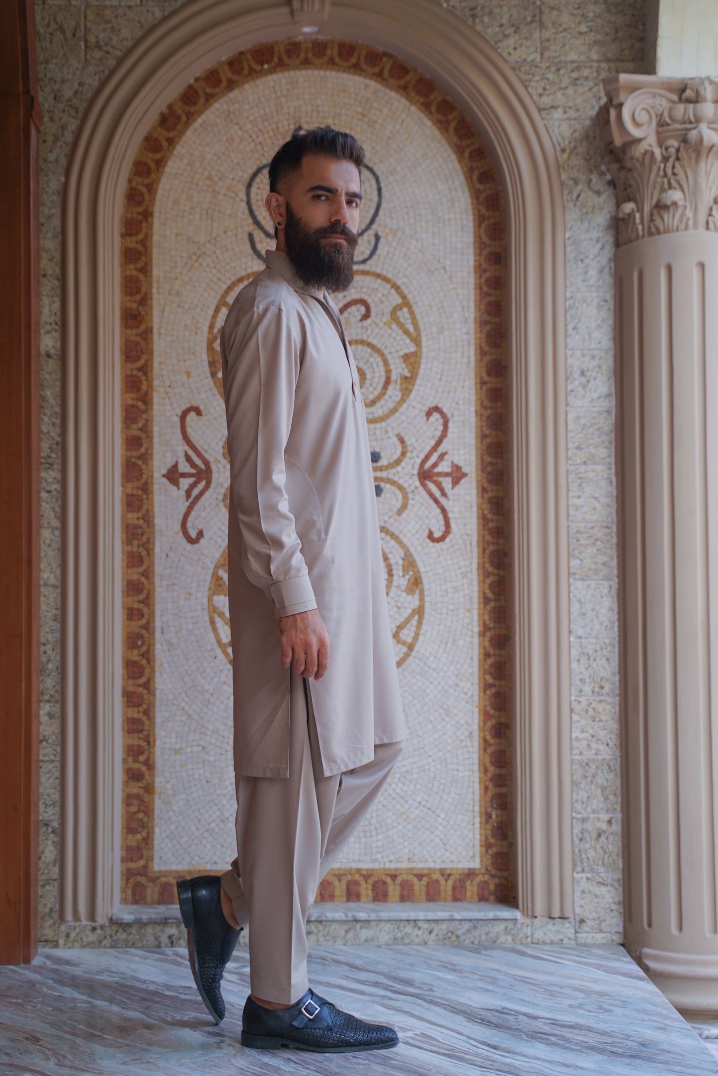 Selentine kurta-trouser set
